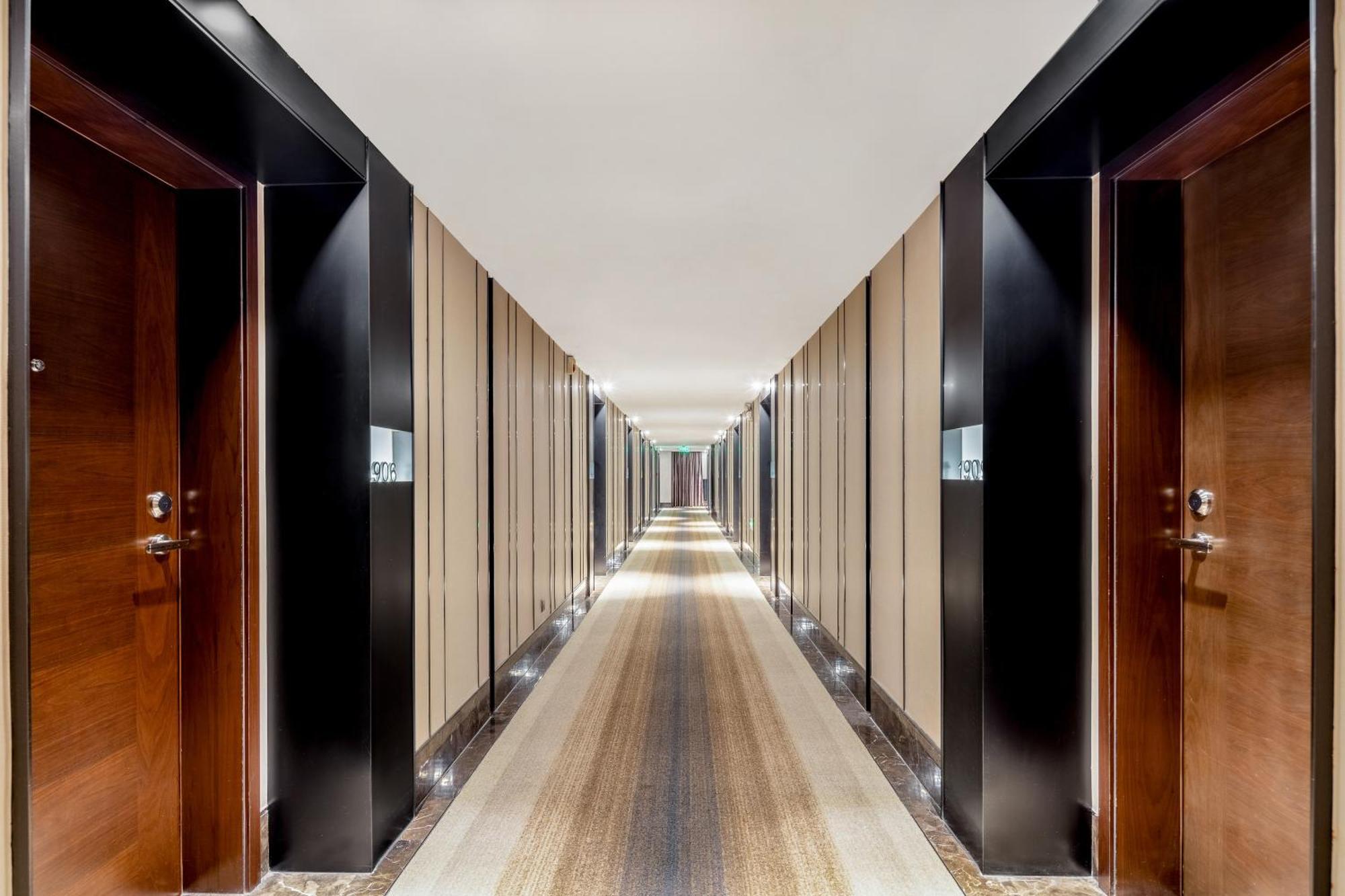 Zhonghao International Hotel Шънджън Екстериор снимка