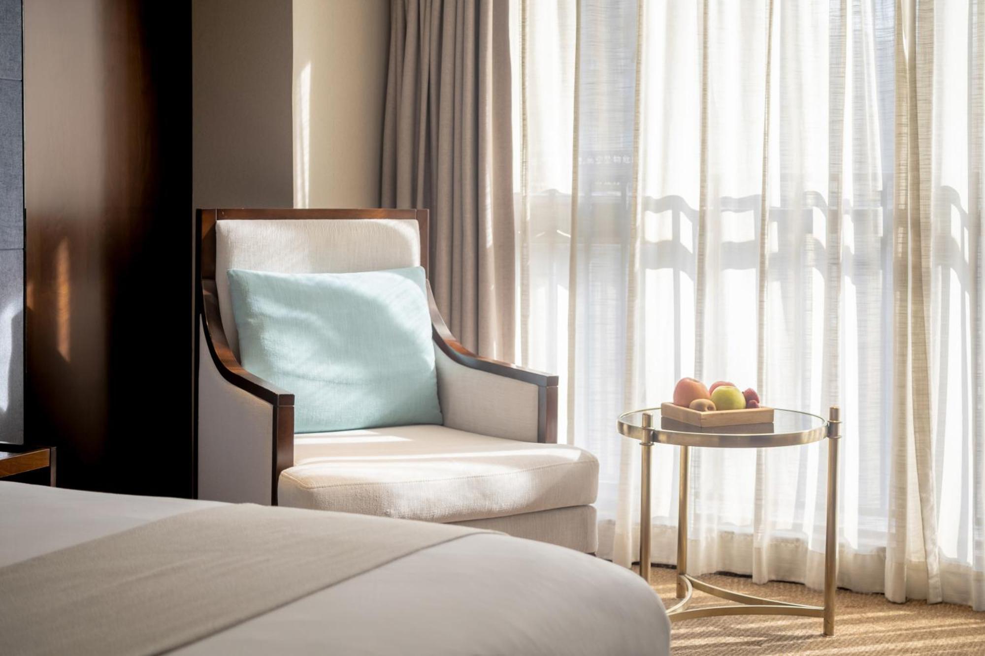 Zhonghao International Hotel Шънджън Екстериор снимка