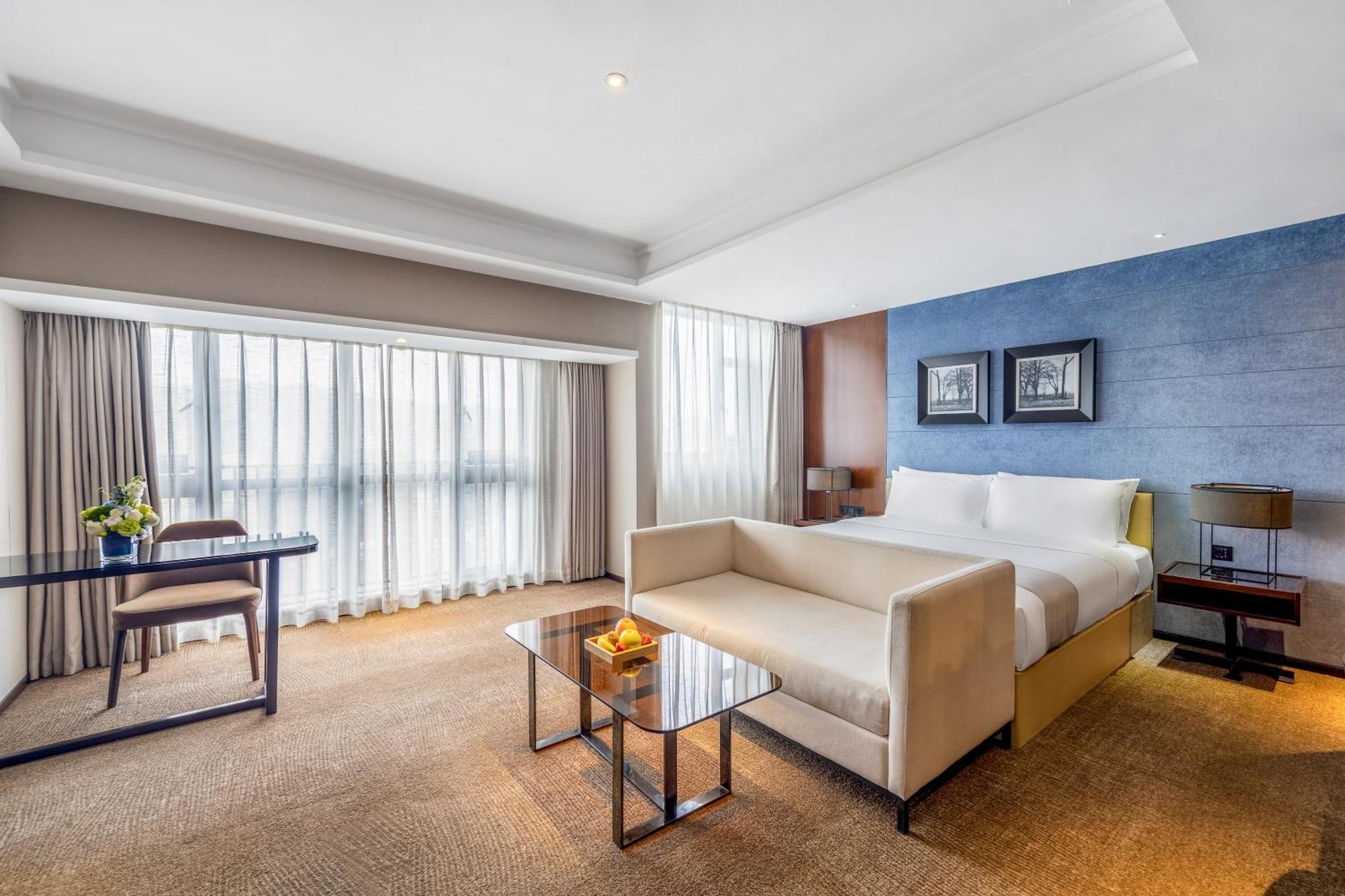 Zhonghao International Hotel Шънджън Екстериор снимка