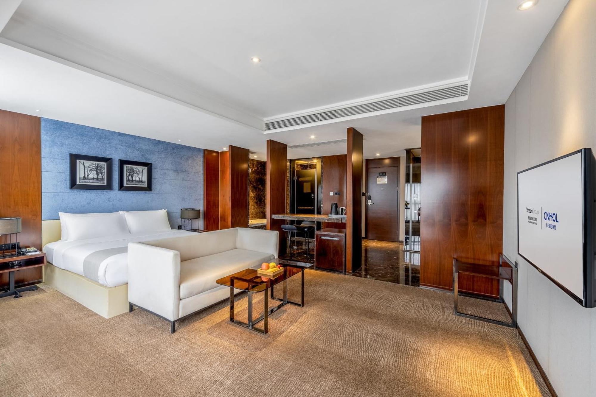 Zhonghao International Hotel Шънджън Екстериор снимка