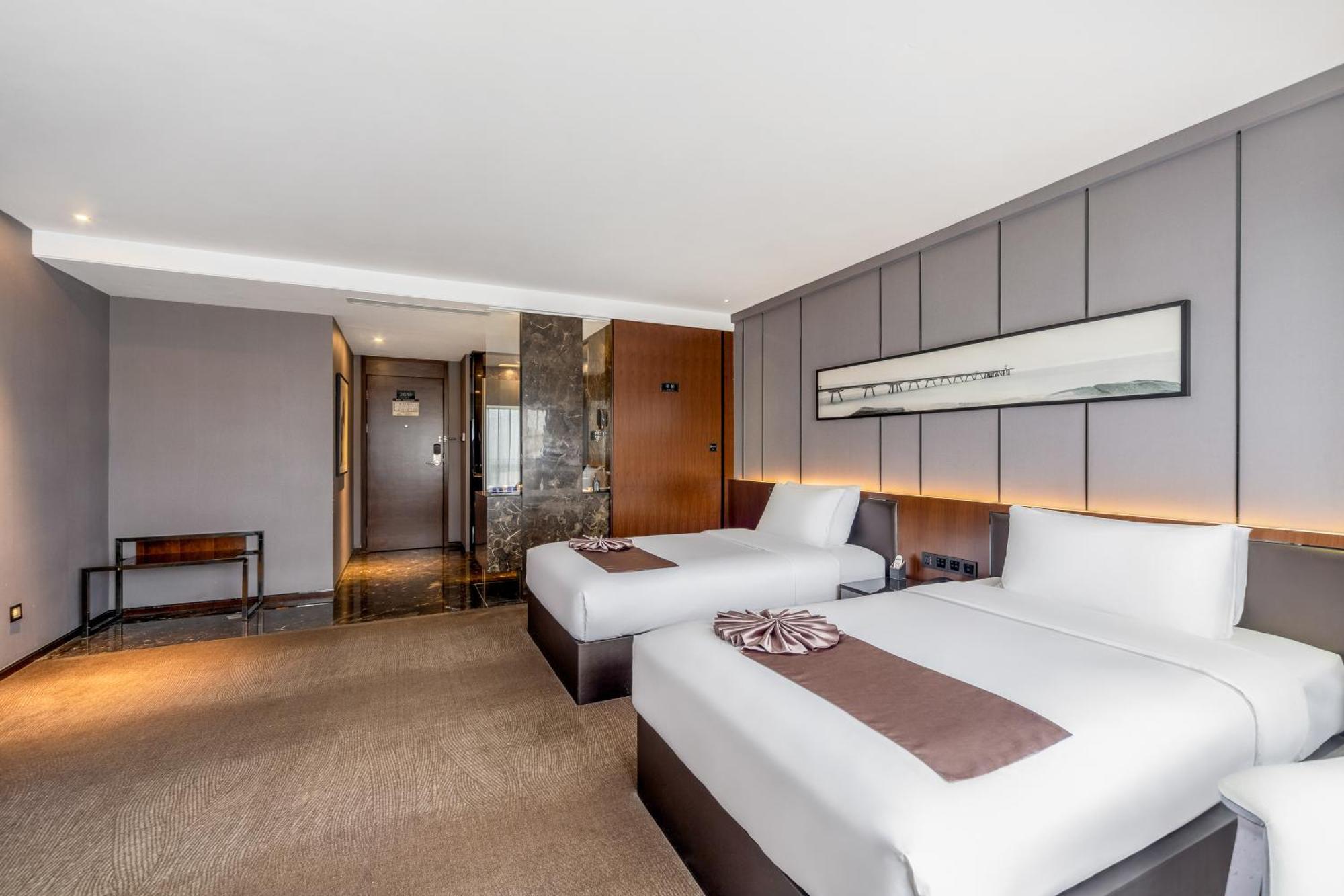 Zhonghao International Hotel Шънджън Екстериор снимка