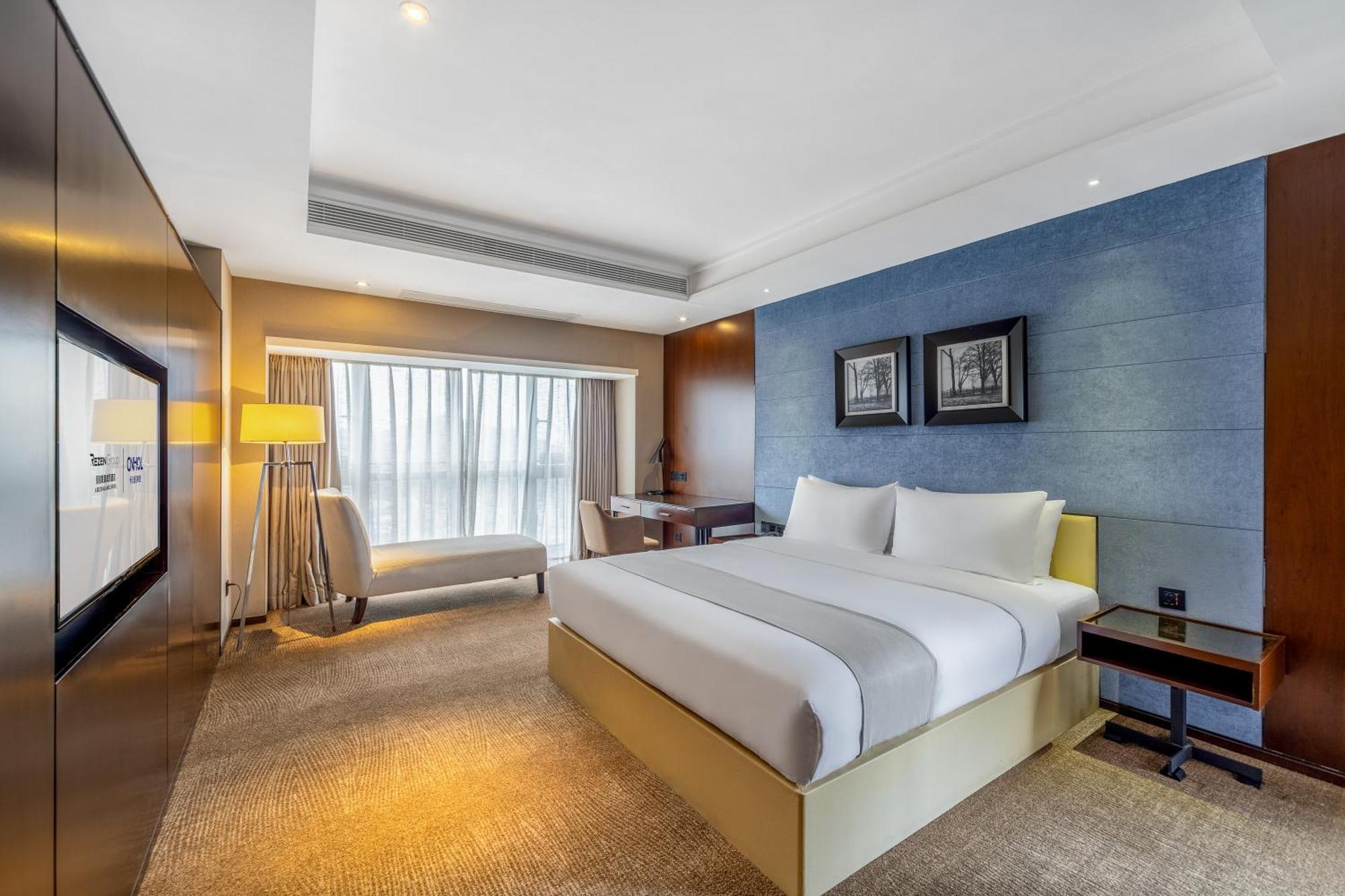 Zhonghao International Hotel Шънджън Екстериор снимка